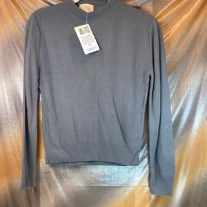 Vintage 1960’s gray sweater Found in locked suitcase from 60’s‎ 32” chest box L